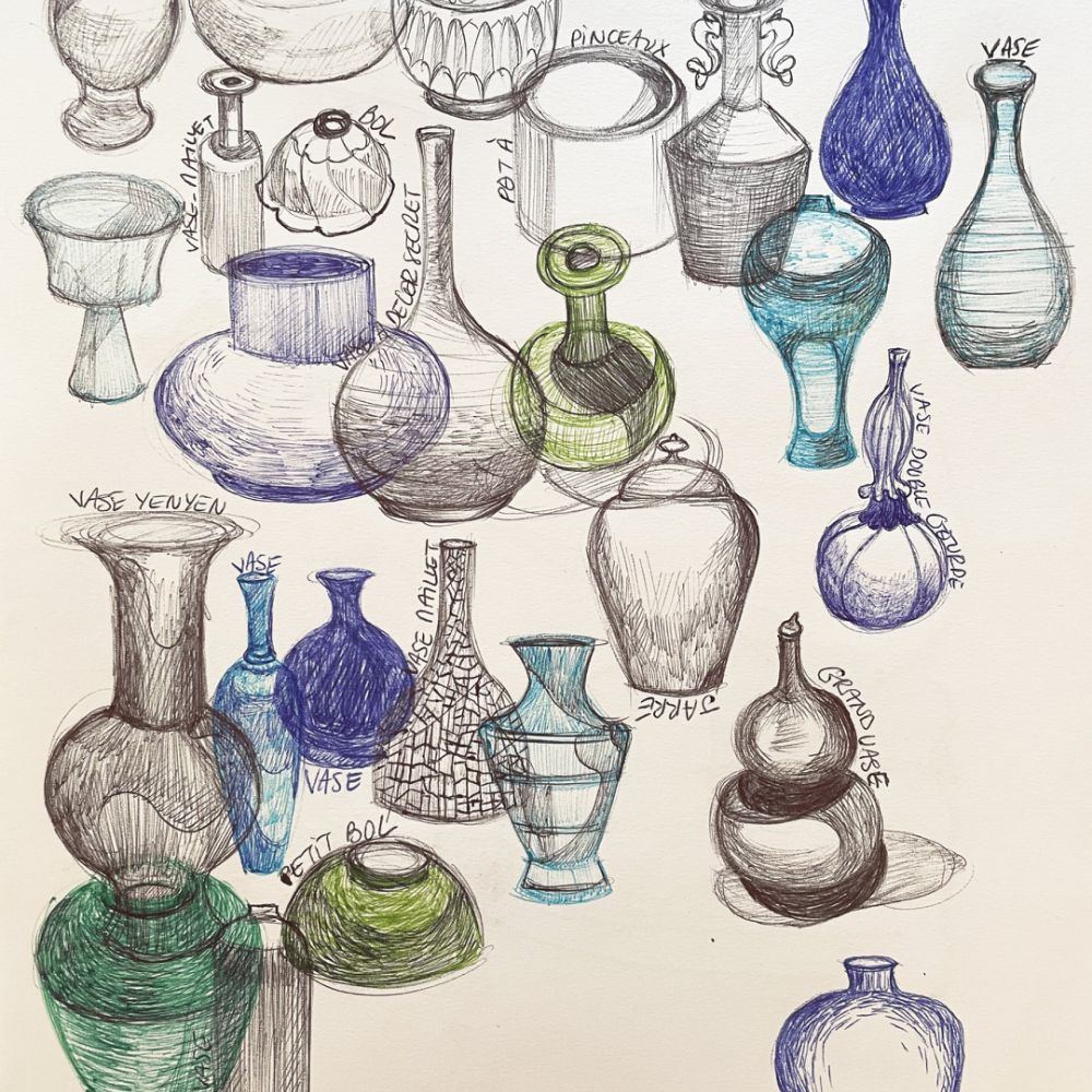 Croquis au Musée Guimet 'Au coeur de la couleur' - porcelaine chinoise monochrome. Stylo bic, juillet 2024